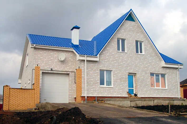 BURG_белый.jpg